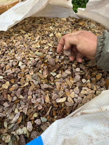 Златолит персиковый декоративная каменная крошка купить в Ишимбае