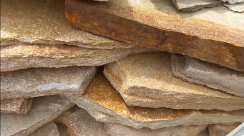 Плитняк златолит жёлтый золотистый для отмостки купить в Ишимбае