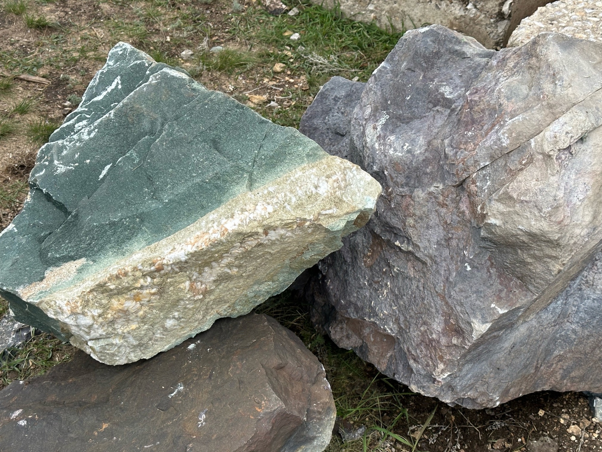 Камни для ландшафтного дизайна зелёные 10-60 килограмм купить в Ишимбае