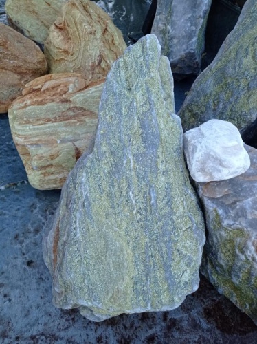 Златолит жёлтый, жёлто-зелёный глыбки и валуны для ланшафтного дизайна купить в Ишимбае