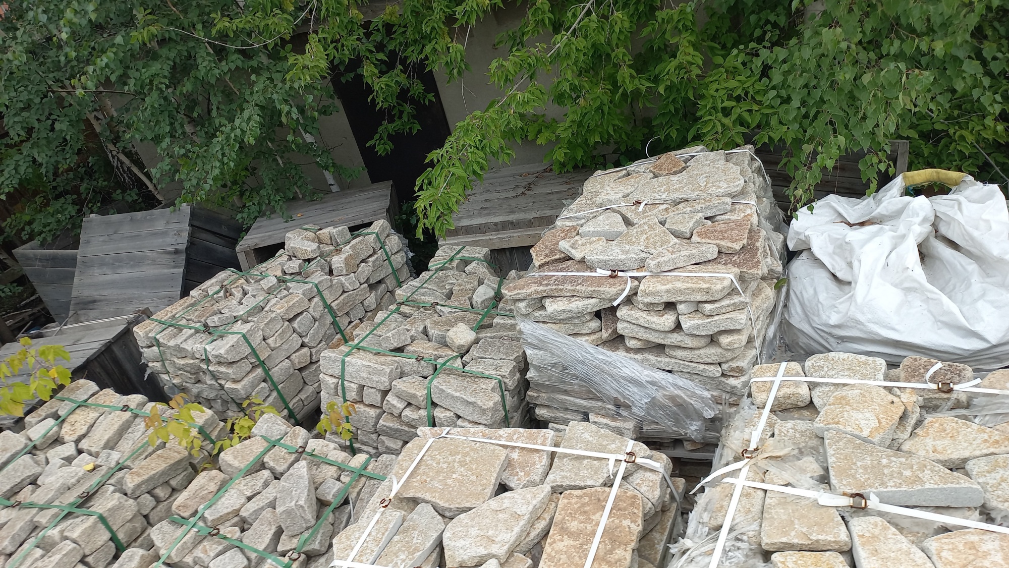 Плитняк гранитный галтованный купить в Ишимбае