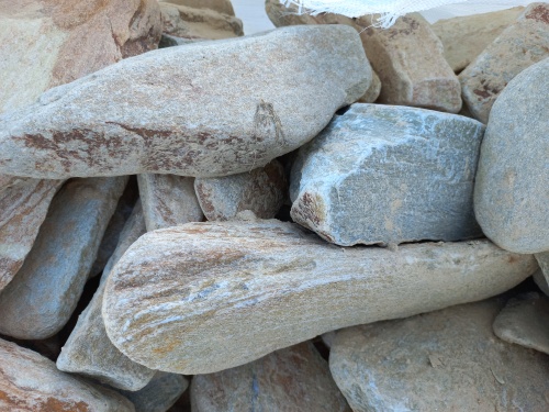 Златолит жёлтый, жёлто-зелёный глыбки и валуны для ланшафтного дизайна купить в Ишимбае