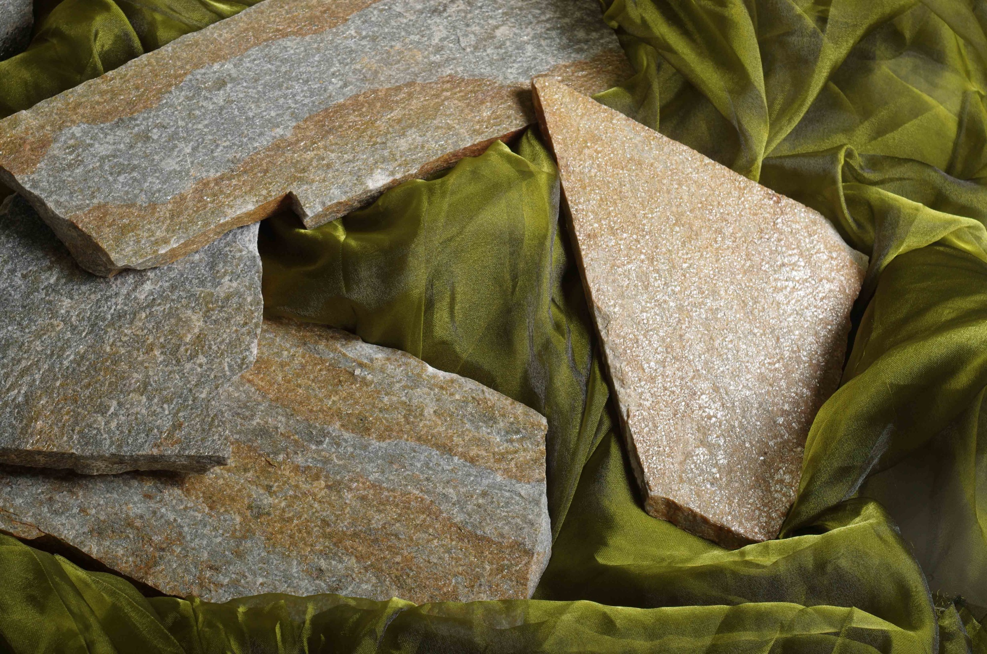 Плитняк златолит Уральский  для фасада купить в Ишимбае