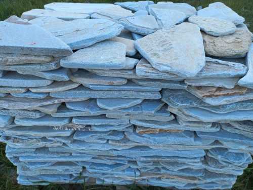 Плитняк златолит зелёный галтованный для цоколя купить в Ишимбае